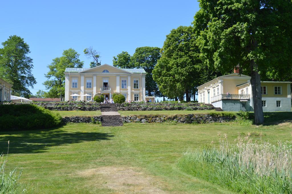 Herrgard Bed & Breakfast